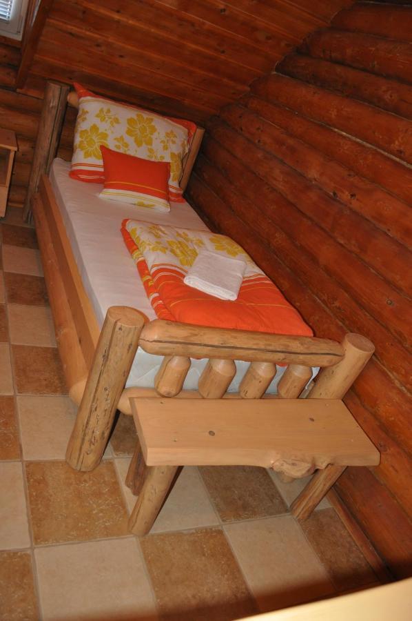 Roenk-Wellness Panzio Mezopeterd Bed & Breakfast Eksteriør bilde