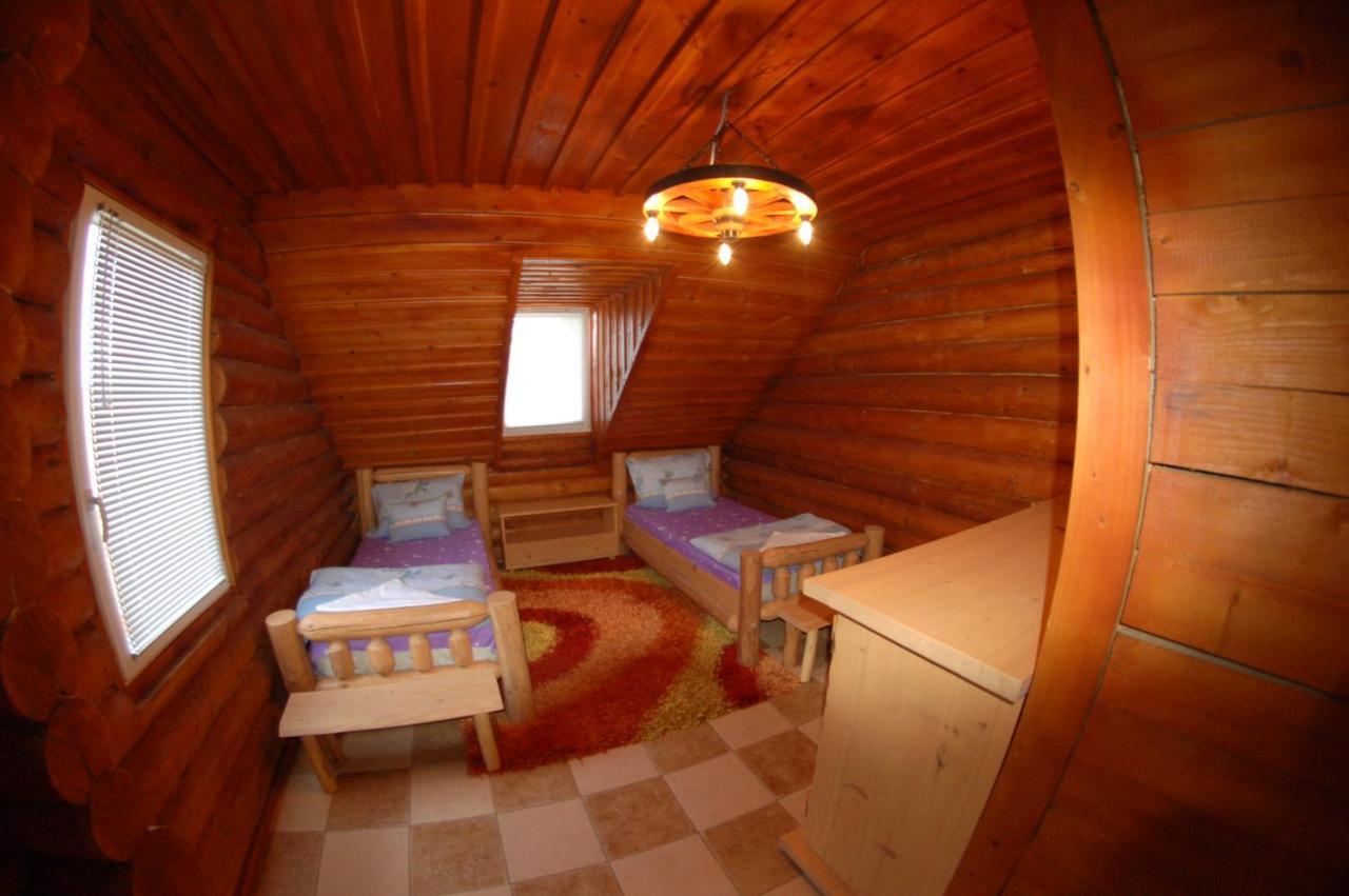 Roenk-Wellness Panzio Mezopeterd Bed & Breakfast Eksteriør bilde